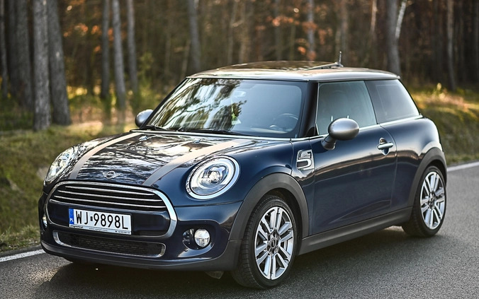 MINI Cooper cena 64900 przebieg: 163000, rok produkcji 2017 z Trzebnica małe 781